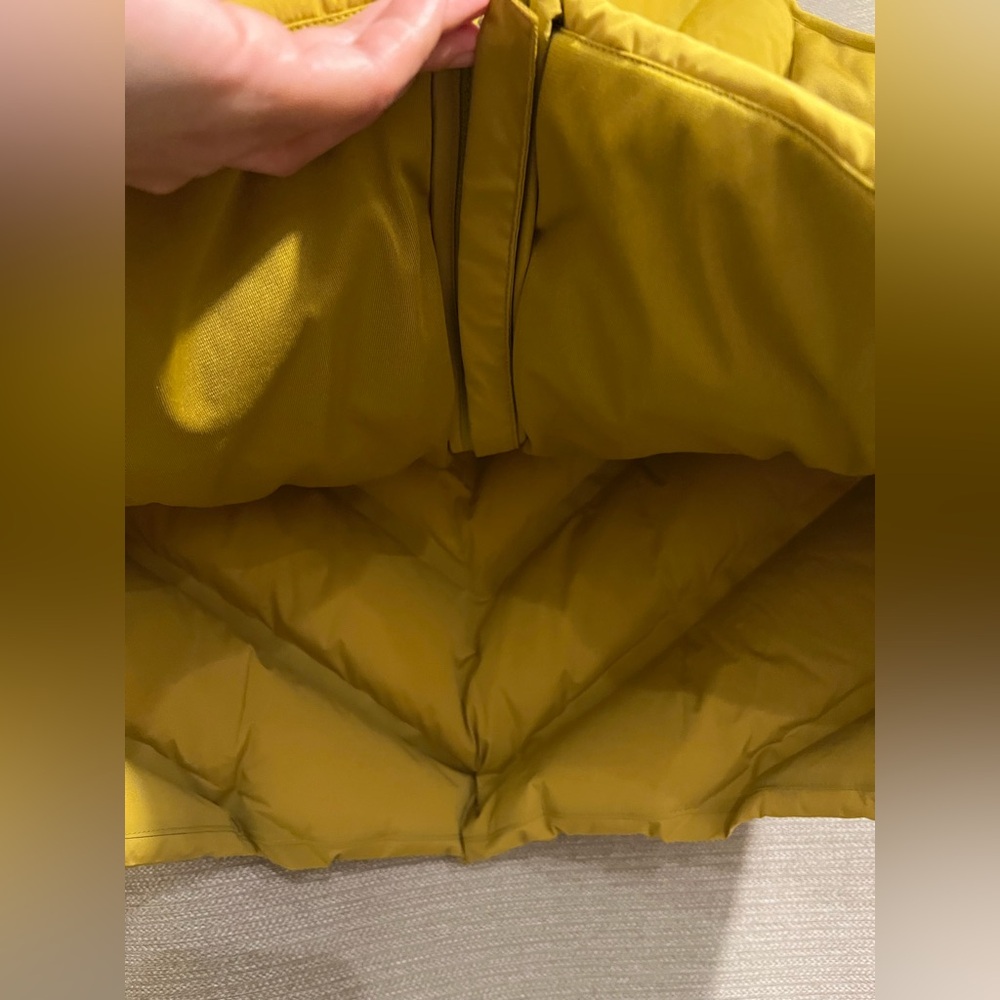 Athleta Inlet Mustard Yellow Vest - Picture 9 of 10